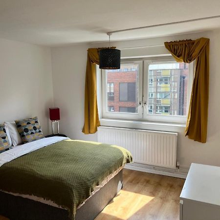 Morden 2 Bedroom Apartment Tower Bridge London Exteriör bild