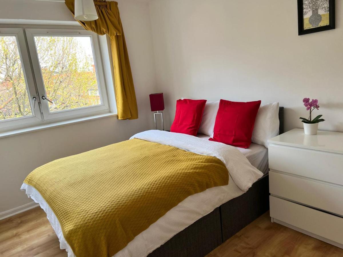 Morden 2 Bedroom Apartment Tower Bridge London Exteriör bild
